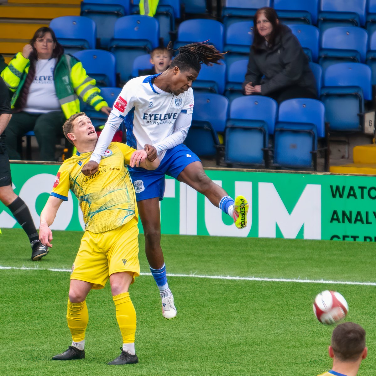 GomboczSteve's tweet image. Some more player images taken during the game Bury v Vauxhall Motors on 7/3/26. #BuryFC #PartOfIt @whitebluearmy @buryfcofficial #bfc140 #shakers