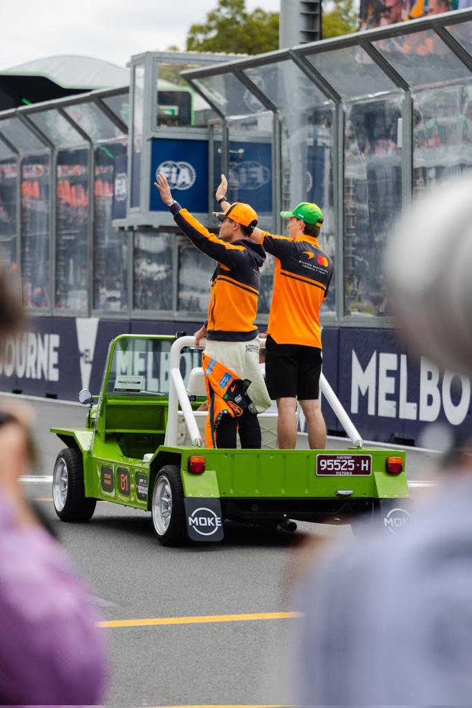 McLarenF1's tweet photo. Sharing is caring 🧡

#McLarenF1 | #AusGP 🇦🇺 https://t.co/bH2e68gqAT