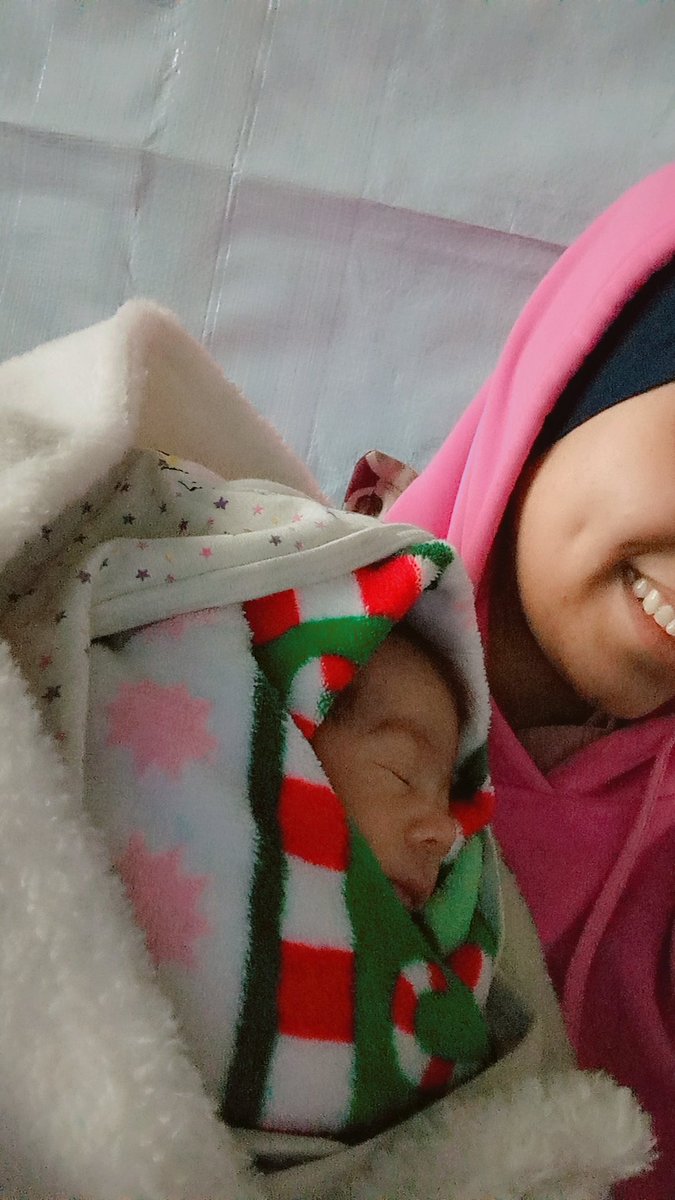 halima61519's tweet photo. Hello everyone, I'm Halima from northern Gaza, and a mother to a beautiful child named Hamza. I witnessed the genocide against my people and the famine in northern Gaza. I ask you to follow me and help me as much as you can🙏❤
https://t.co/S4a9ZXUYs9 https://t.co/ySRL8C915r
