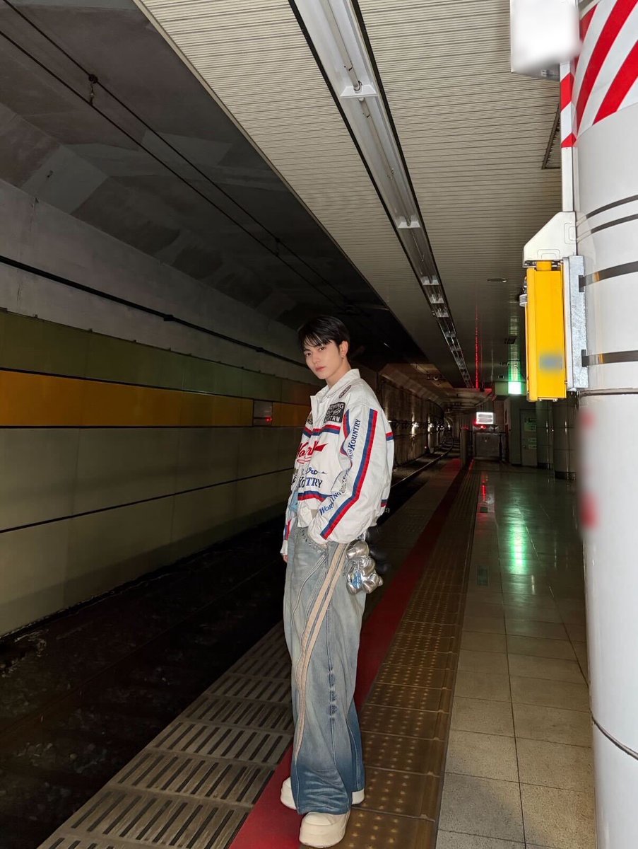 ついにMVが公開されましたね☺️
皆さん沢山、見て感想聞かせてください🐰💜

#秒で落ちた
#aoen #アオエン #礼央 #REO