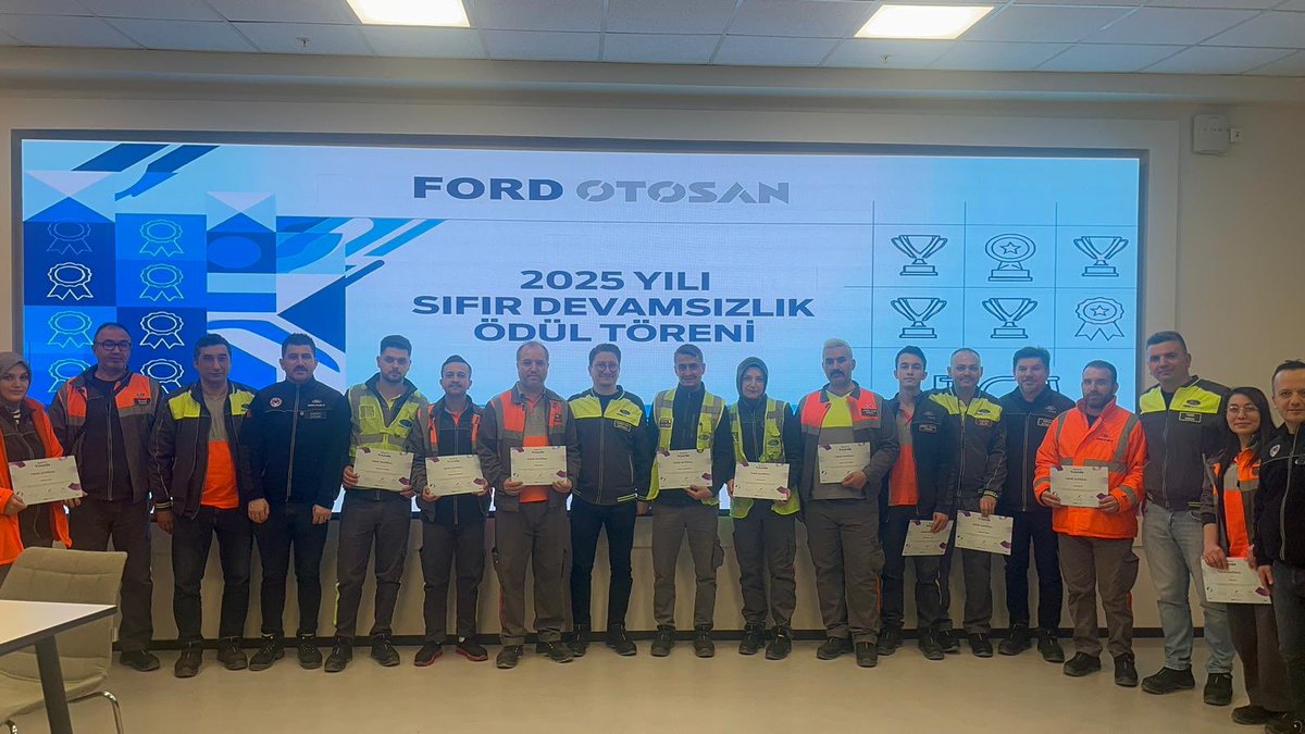 Ford Otosan Yeniköy Fabrikası’nda 2025 yılı boyunca üretime kesintisiz katkı sağlayan, iş disiplini ve sorumluluk bilinciyle görevini en iyi şekilde yerine getiren tüm çalışma arkadaşlarımızı yürekten tebrik ediyoruz.