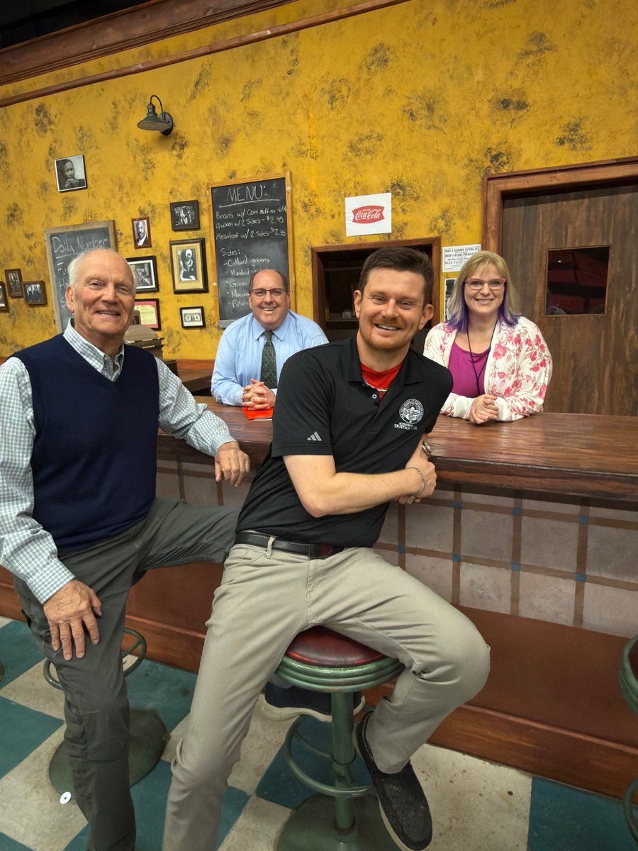 beckcenter tweet media