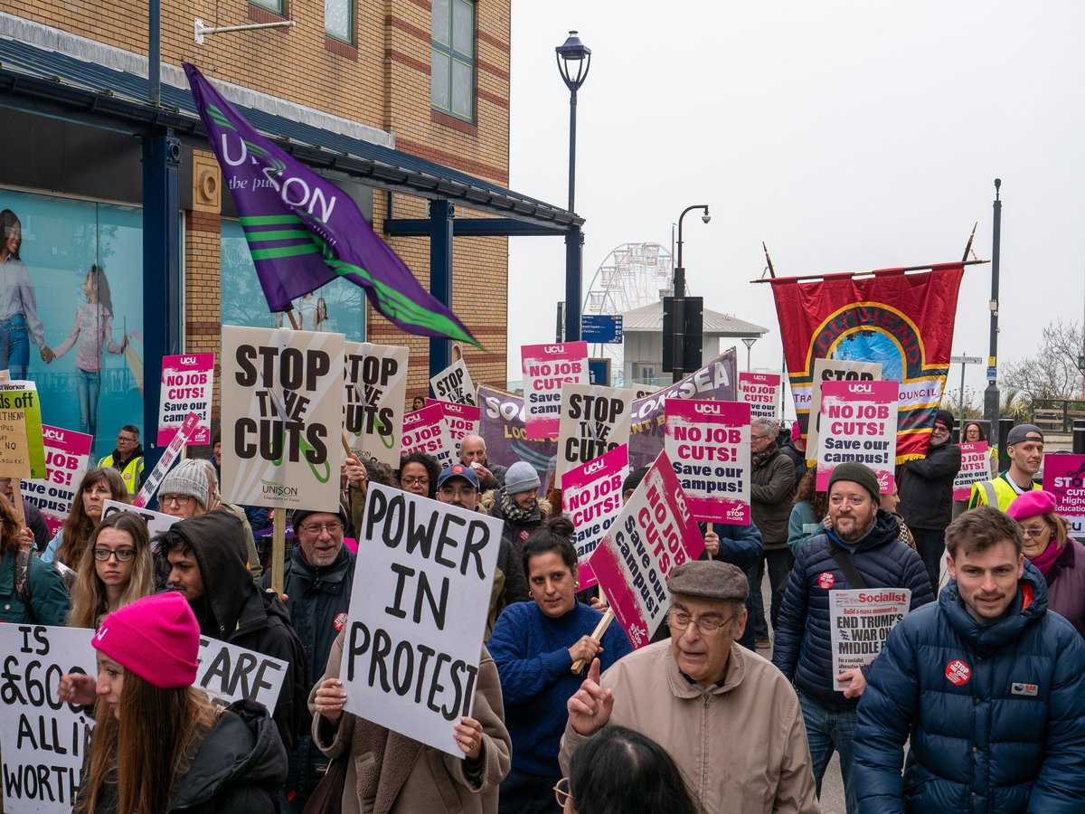 UNISONEastern's tweet photo. 🎶  Our jobs, your city 🎶

Fantastic march through Southend yesterday with everyone clear south Essex needs a university.

❌️   Stop the cuts
✅️  Save Southend campus https://t.co/JbMJXTcatb