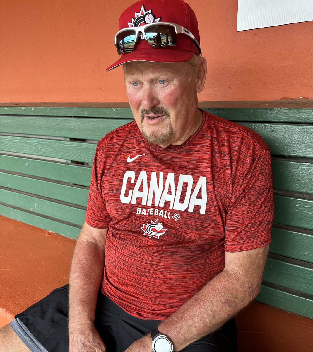 Hazel Mae tweet media