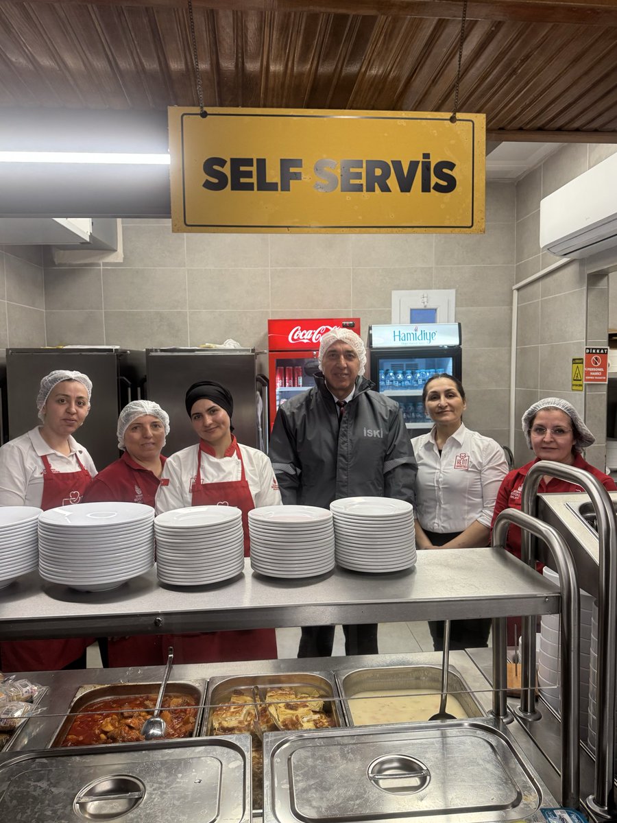 DilaverSahinn's tweet photo. İstanbul Büyükşehir Belediyemizin Hisarüstü Kent Lokantası’nda düzenlemiş olduğu iftar programına katılarak halkımızla bir arada olduk . Ramazan ayının barış ve huzur getirmesini dilerim . https://t.co/BqnV6x1fsG