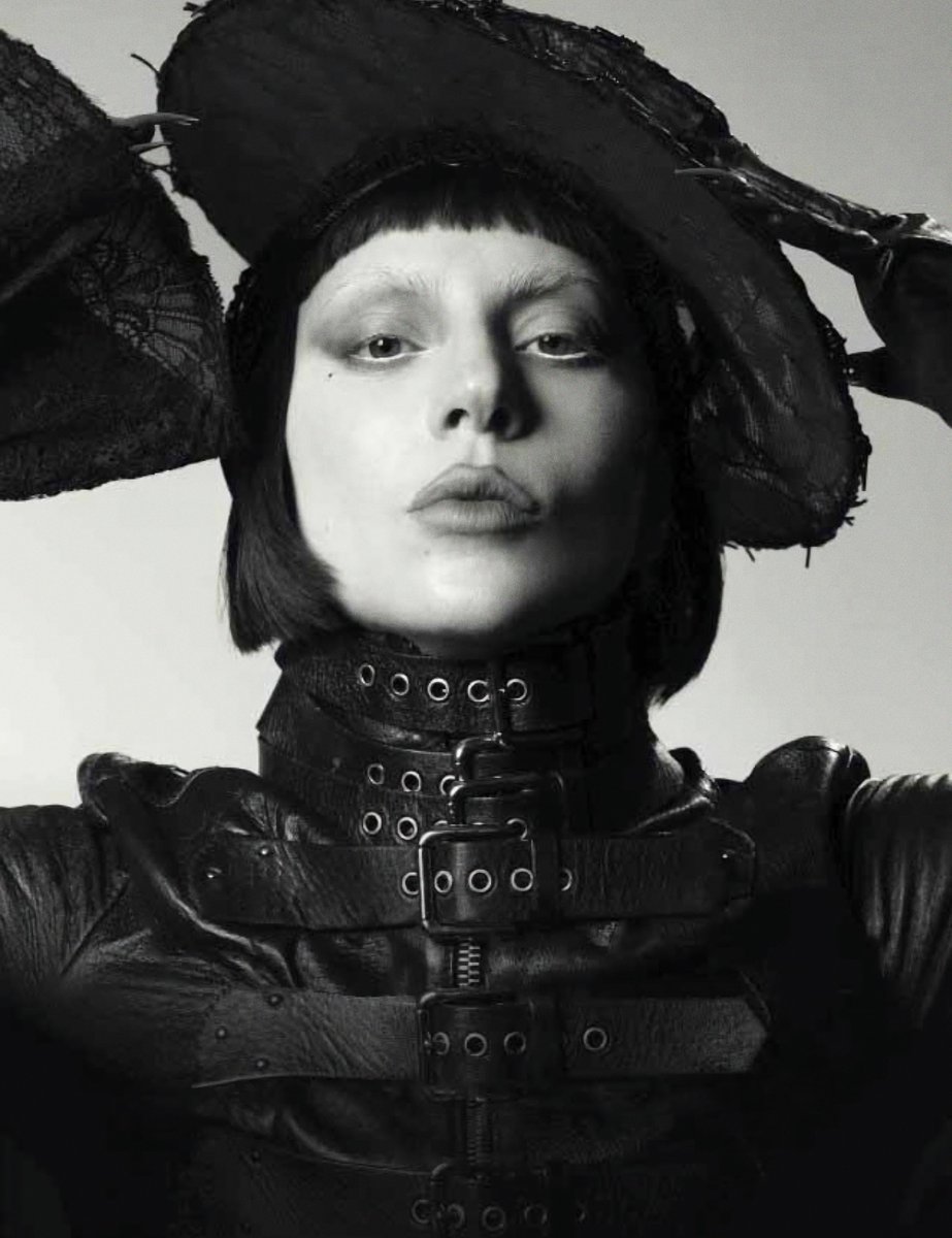 chart data tweet media