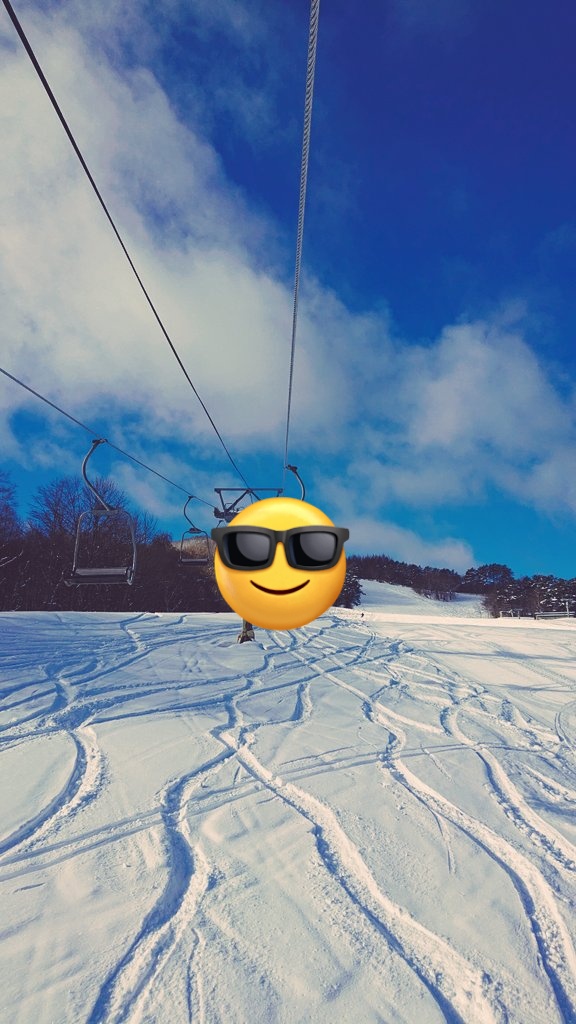 maki4XPRC2's tweet photo. 今年も何だかんだで素晴らしいシーズンでしたね。

ナイター行けば確実にパウダーコンディションを楽しめる幸せ。

いい思い出が出来ました。

#スノーボード 
#スキー https://t.co/aPNunY8WBW