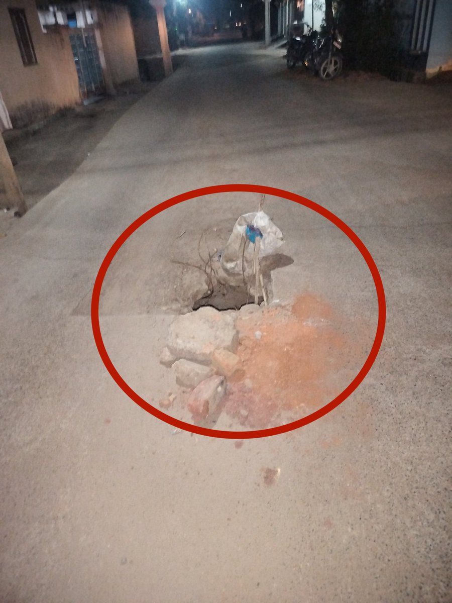 Tauheed_LLB's tweet photo. @chitra_ias Madam, @Collector_KNR
At Vijayanagar Colony, 34 Division, near MRF Godown the CC road is badly damaged and the manhole is left open, Iron rods are also exposed in the middle of the road @MC_Karimnagar which may cause accidents to pedestrians, two-wheelers&amp; vehicles. https://t.co/tdDyynqJeC