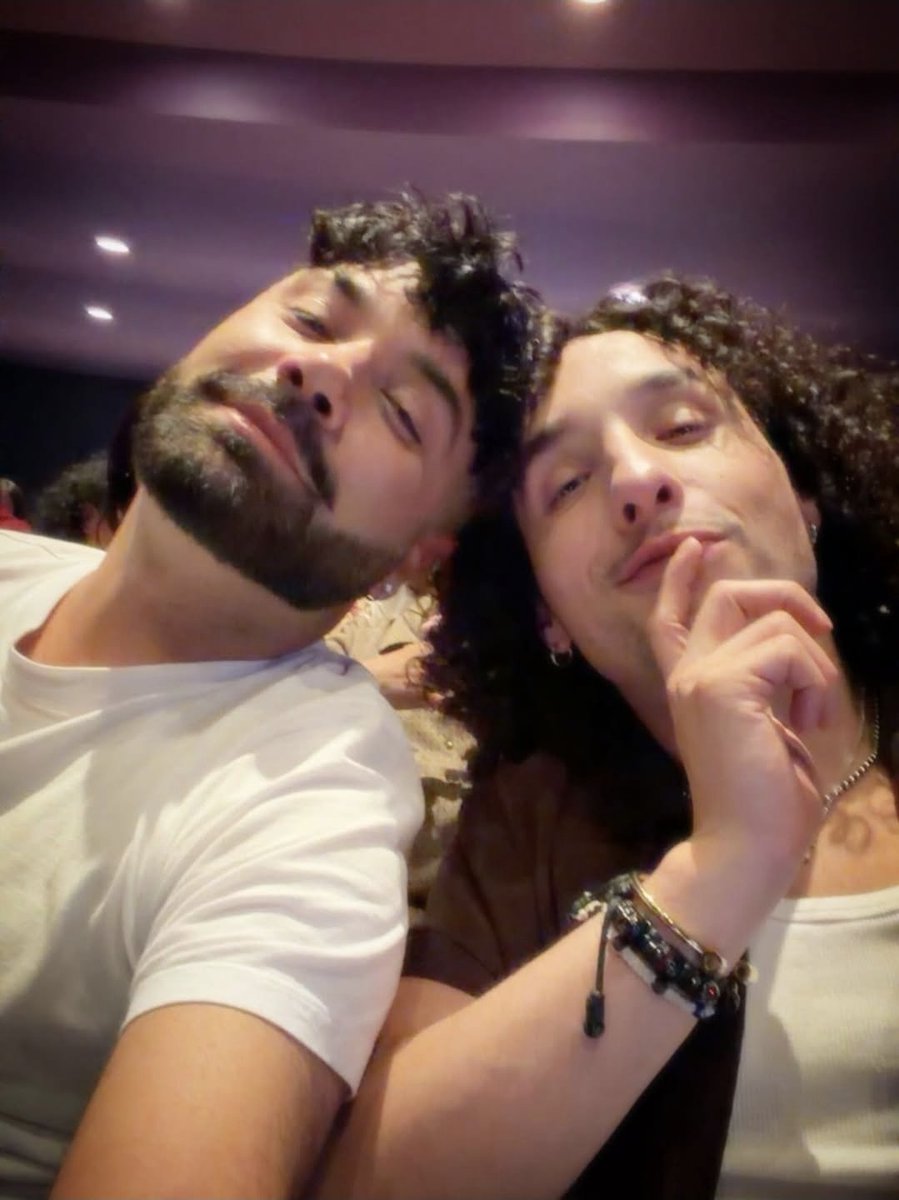 Buenos días ☀️ Los más hermoso 🫶 que sea un inicio de semana 😻 increíble ❤️ y lleno de cosas bonitas 🫶 los amo 💕