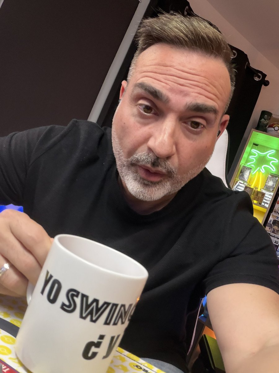 Swingering tweet media