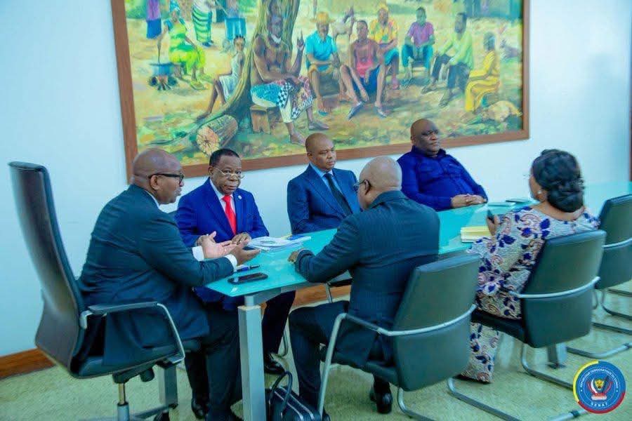 PytchenBadesir1's tweet photo. #RDC :Sous la conduite de son Président, Sama Lukonde, le Bureau du Sénat, s'est réuni ce samedi 07 mars 2026 pour tabler sur les préparatifs de la rentrée parlementaire de Mars 2026, initialement prévue le 15 mars, mais reportée au 16 mars, étant donné que le 15 tombe un dimanc https://t.co/vwgUGFOSb9