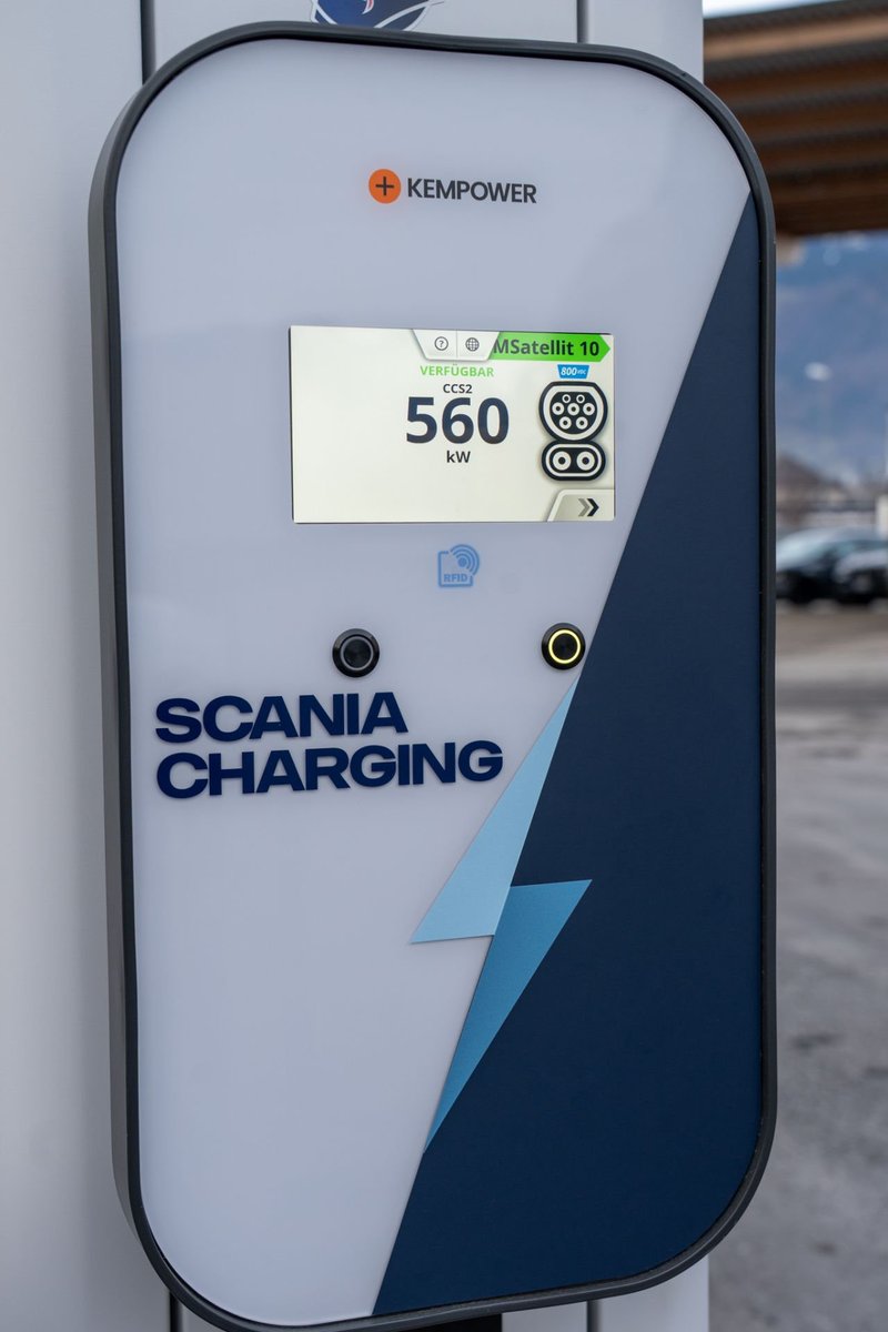 electricfelix's tweet image. Is SCANIA showing us the future is not about #MCS?
#alwaysbecharging 
⚡️⚡️⚡️