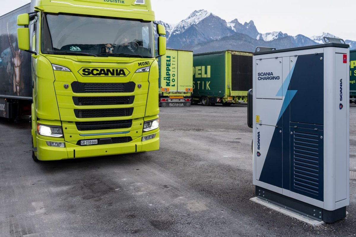 electricfelix's tweet image. Is SCANIA showing us the future is not about #MCS?
#alwaysbecharging 
⚡️⚡️⚡️