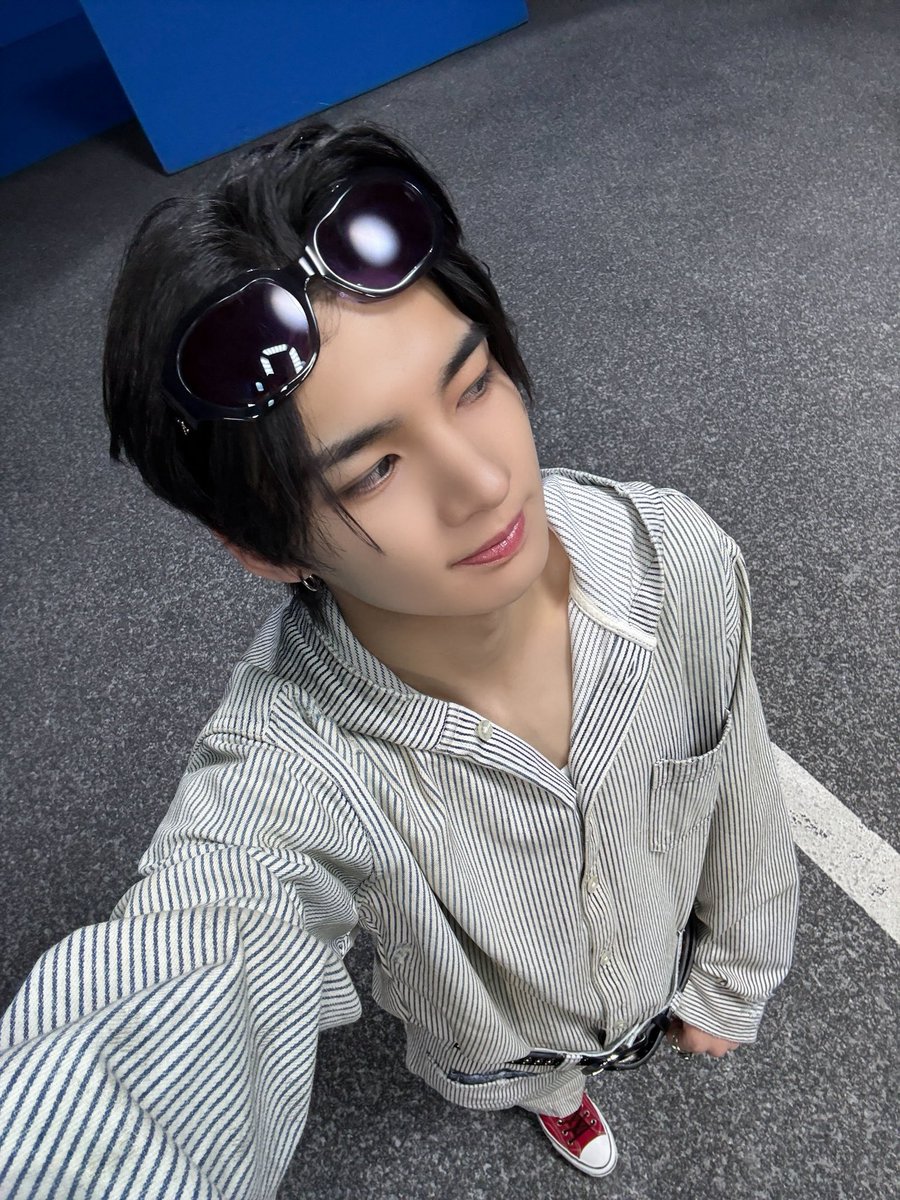 秒で落ちたのMVが公開されました！
お気に入りのシーンありましたか？

#秒で落ちた
#aoen #アオエン #輝 #HIKARU