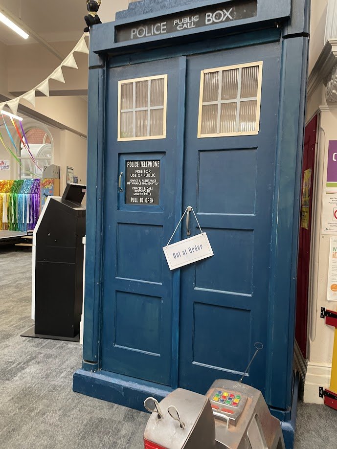 davidsnagel's tweet image. New box, who dis? #tardis #doctorwho