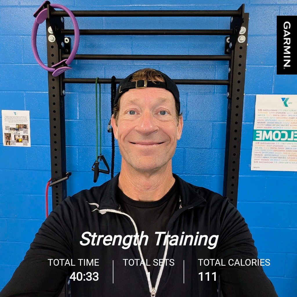 geoffcbrown's tweet image. Morning Weights. 🏋️ Happy Monday. 🕒 Let's Go! 💪 #move