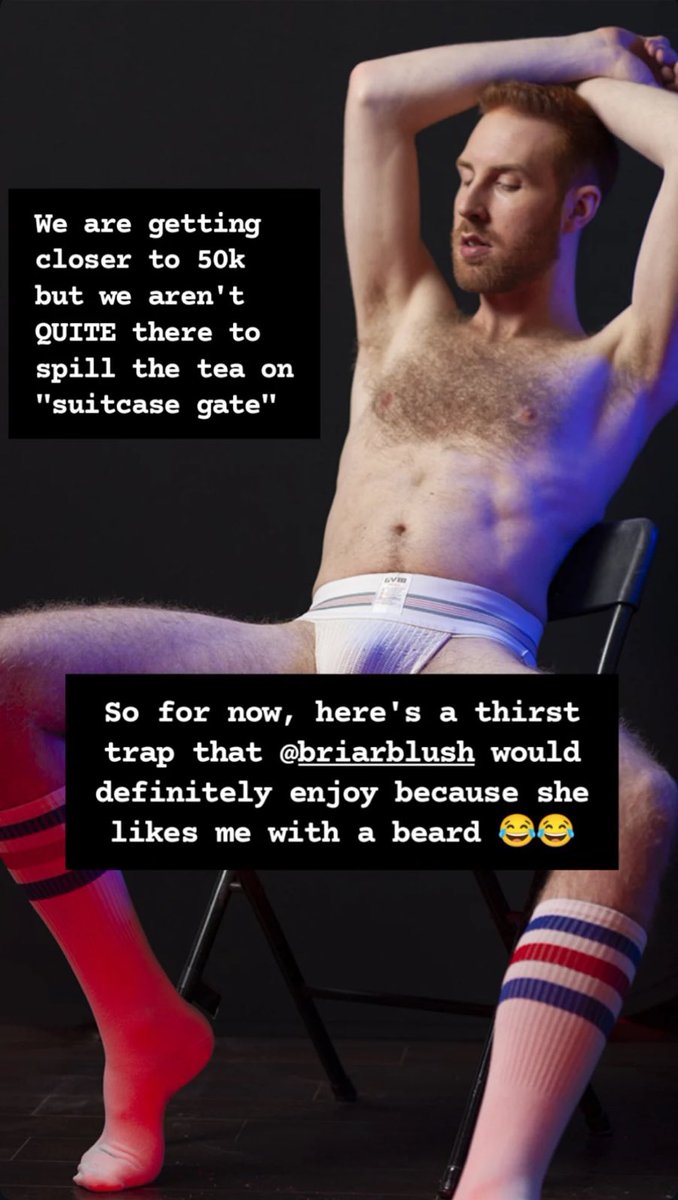 untuck3d_'s tweet image. Ao que parece, em post sobre estar quase conquistando 50 mil seguidores, Ciara Myst serve out of drag com direito a menção direta à Briar Blush, que diz gostar dela de barba — como no post em questão!

Clicariam nesse botão de seguir?