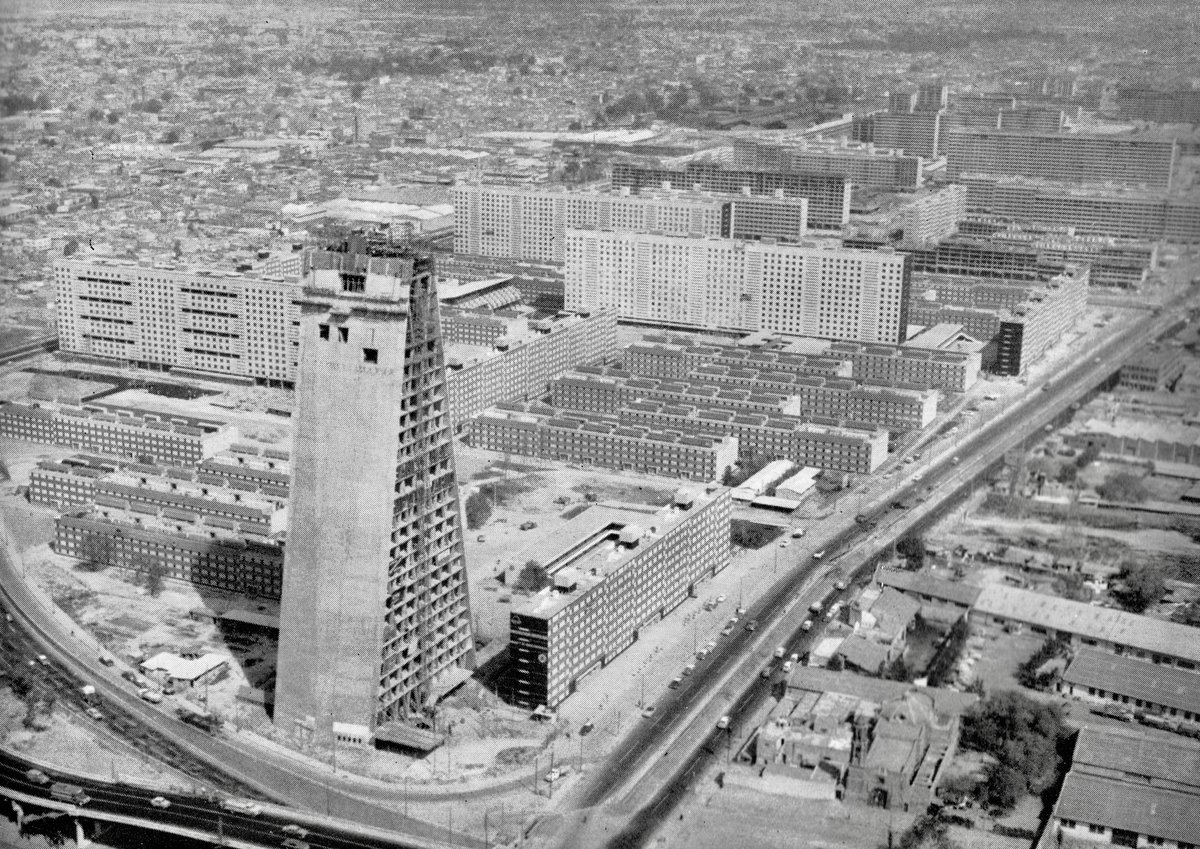Construcción de la Torre Banobras - 1964.
#CDMX