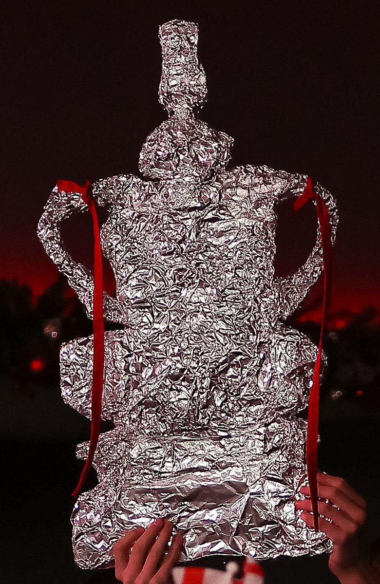 Ladbrokes tweet media