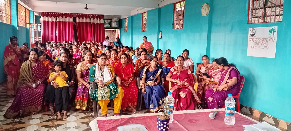 humarabachpan's tweet photo. 135+ women &amp; girls from11 communities came together @SambhaviWomenMeet in PaikaNagar,celebrating leadership &amp;solidarity.Women leaders shared inspiring journeys,while a legal awareness session highlighted women’s rights &amp;access to justice in spiritof #IWD2026 Rights.Justice.Action https://t.co/AzYvp2HY27