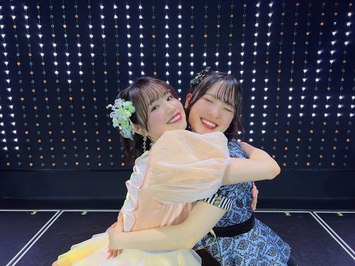 wakatan_nmb's tweet photo. #水田詩織卒業公演
詩織さんご卒業おめでとうございます🌸

本当にお世話になりました🌼
詩織さんと一緒に活動出来た期間は宝物です✨️いつも気にかけてくださって、何度も助けて頂きましたし、かっこいい背中でずっと私の憧れの存在でいてくださって本当にありがとうございました!!大好きです🥹 https://t.co/gC3PJPdblW