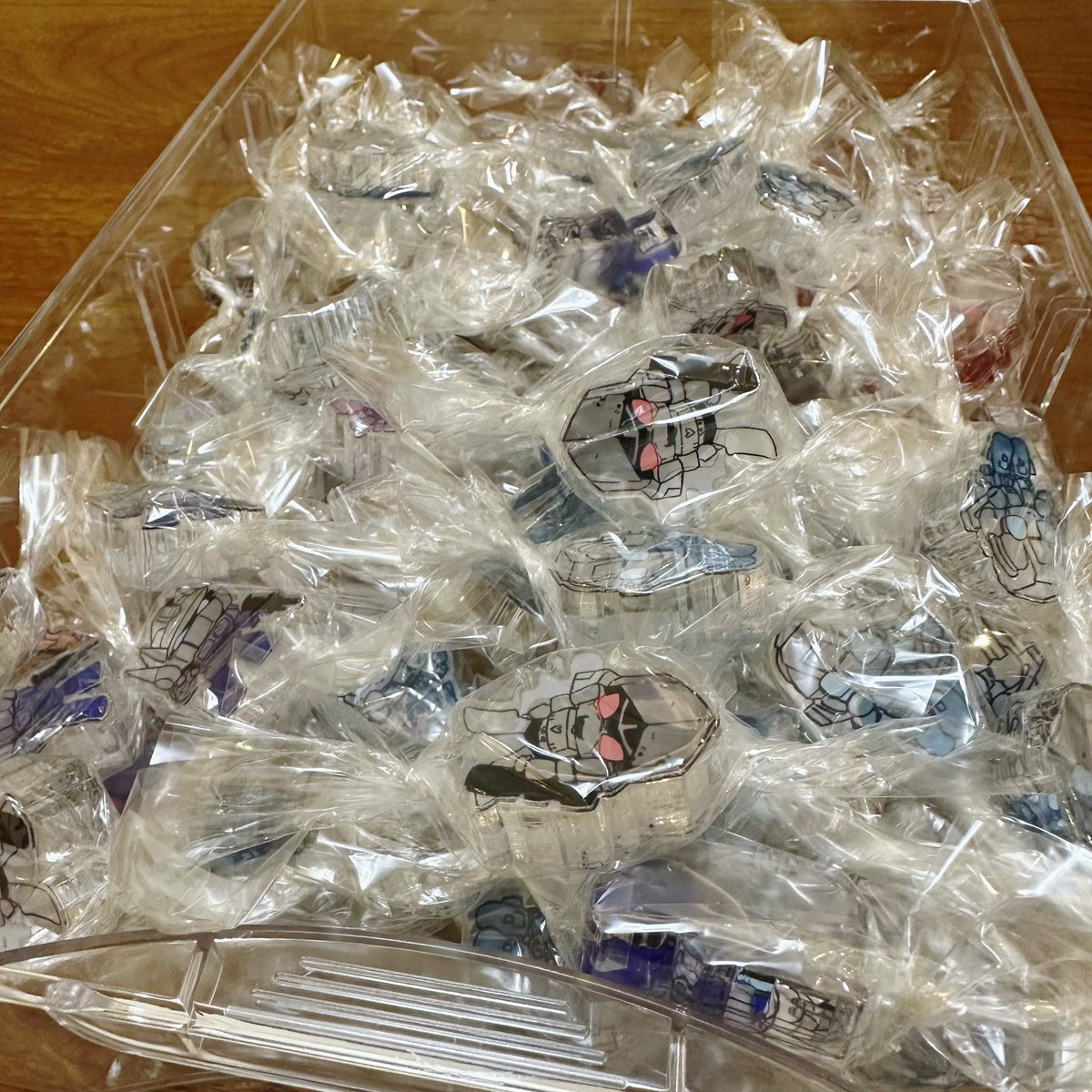 COMETxsyhy's tweet photo. I plan to bring some to TFcon in LA and offer them to anyone who's interested🫶 https://t.co/3Lr6KHoxlZ