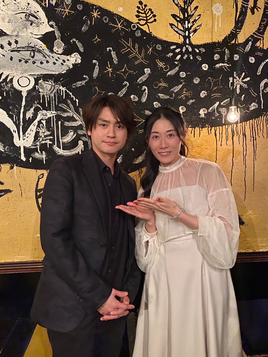 illy0430's tweet photo. 【感謝🙏✨ 映画 #メモリードア 上映イベント】
素敵な #晴れたら空に豆まいて さんで
皆さんと映画を観て、お顔を見ながら歌えた しあわせ☺️

#山本真央 さんの情景豊かなピアノに乗せて
どこまでも歌っていたい…そんなあたたかな時間でした🎹

あの日あの場所での出会いに、心からの感謝を込めて✨ https://t.co/xfBRBCGxVO
