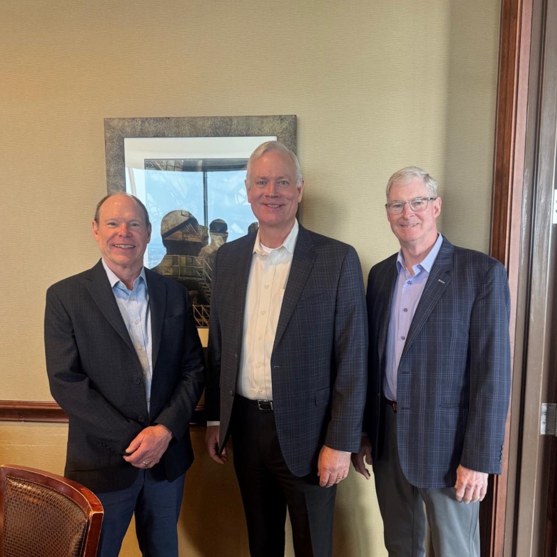 TexasAllianceEP's tweet photo. Good times at our Fort Worth Member Lunch last week at the @PetroleumClubFW in downtown Fort Worth! It was great to spend time with so many members, enjoy a delicious lunch, and have meaningful conversations with folks in the industry from the Fort Worth area. During the lunch, Alliance staff shared updates on several key policy issues we are actively working on, including inactive wells, the EPA methane rule, and produced water, along with a recap of the Texas primary election results. Thank you to everyone who joined us and helped make the luncheon a fun and successful event—we always appreciate the opportunity to see you all.

Be on the lookout for additional member lunches happening throughout the year—we’ll be in Dallas, Abilene, and East Texas soon!