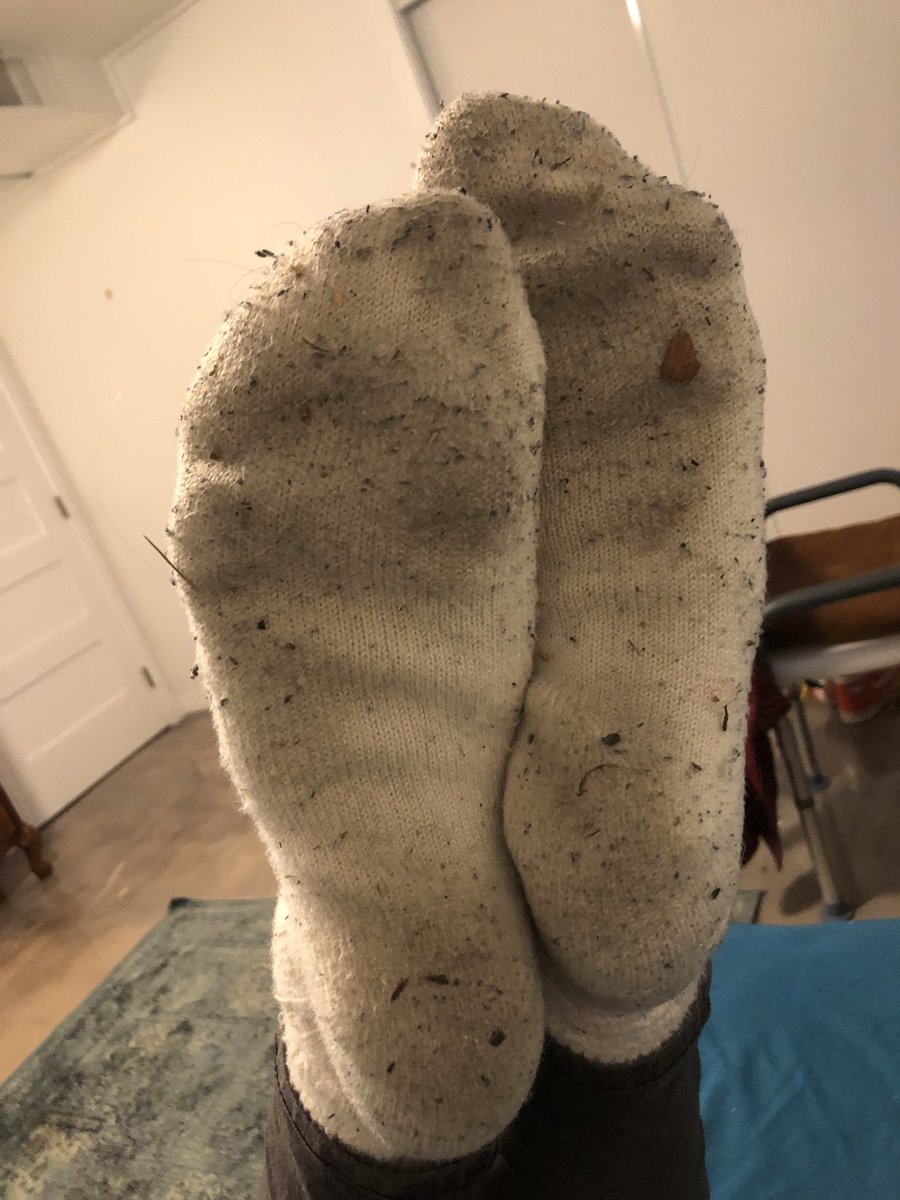 Jingulbells9's tweet photo. Very sorry for delays and silence sniffers, after this week I will have a lot more free time but as promised these white socks are getting beat tf up lmao https://t.co/CpGMVGPvtV