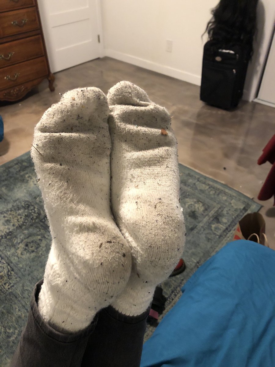 Jingulbells9's tweet photo. Very sorry for delays and silence sniffers, after this week I will have a lot more free time but as promised these white socks are getting beat tf up lmao https://t.co/CpGMVGPvtV