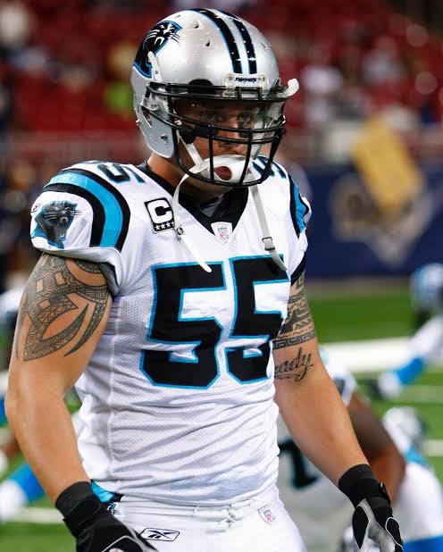 1PantherPlace's tweet photo. A quarter century Panthers run of generational middle linebacker play just doesn’t get talked about enough.

And it was damn near uninterrupted.

1995-1998: Mills
2001-2007: Morgan
2007-2013: Beason
2012-2019: Kuechly 

Devin Lloyd would recenter it all. 

We’ll see. https://t.co/wDCb9xiCyi