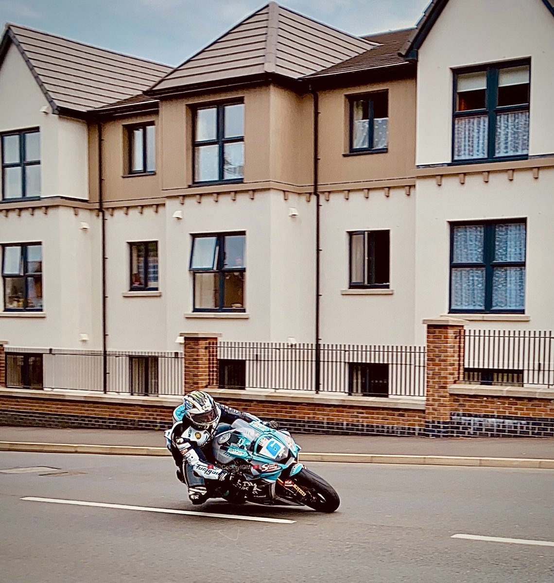 CocksyIOM tweet media