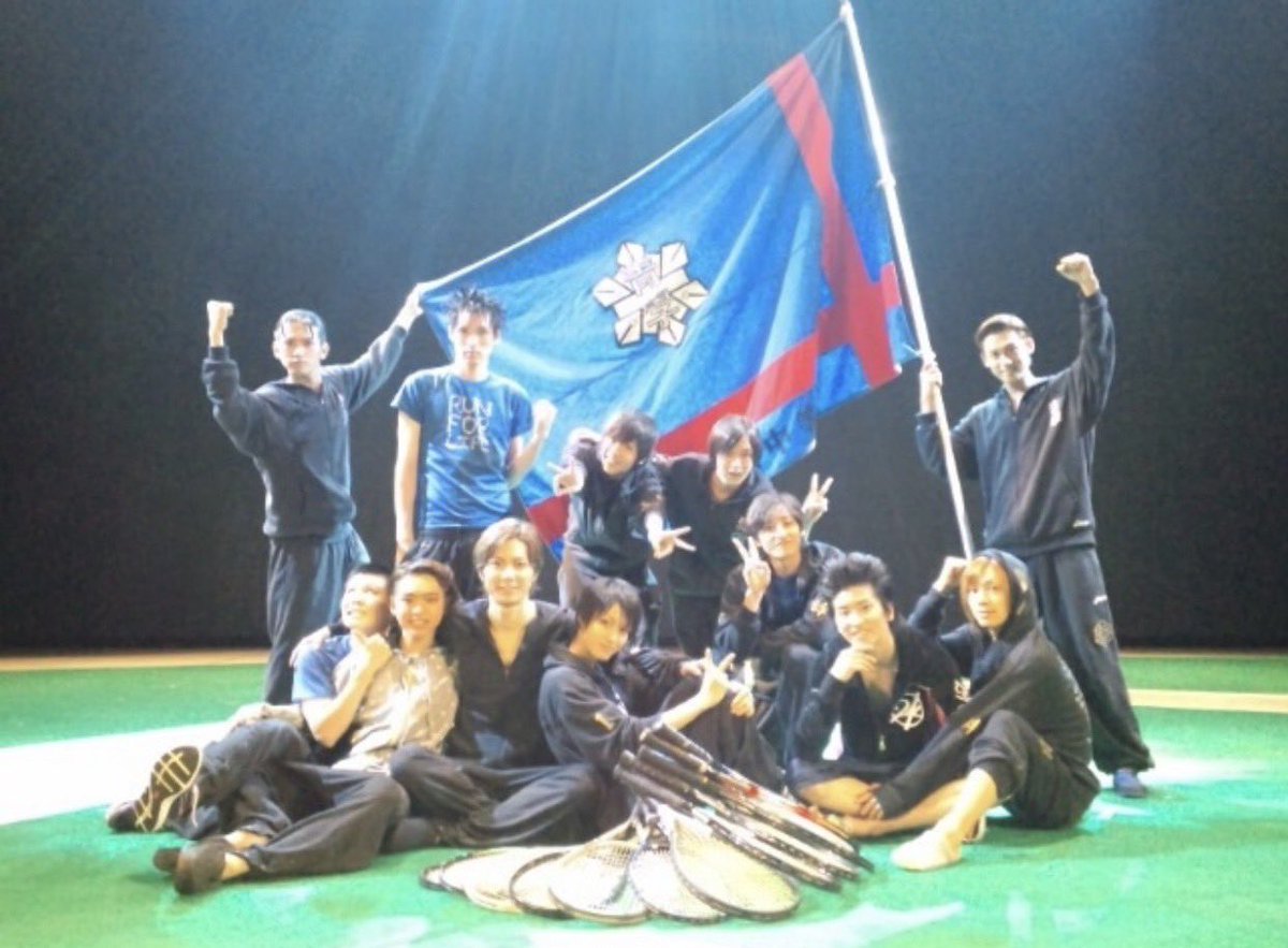 wadatakuma_'s tweet photo. 3月9日はサンキューの日です！
青学6代目���みんなで感謝の気持ちをいつまでも忘れずに持ち続けようと決めた日。
6代目の皆は各々の環境で各々の営みを育んでおります。今夜は写真と共にあの当時に想いを馳せながらこの場を借りて応援してくれた皆様へも感謝の気持ちを伝えさせて下さい。
みんな大好きだ！いつもありがとう！

#テニミュ
#青学6代目