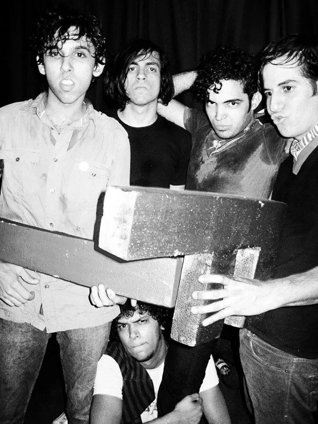 pizzerobailarin's tweet photo. Justo después que el grupo ...En la orilla de la utopía (HMO) concluyera su actividad (2002-2004) surgió por muy breve tiempo The Noise Cabaret, del cual conservé 4 canciones.
Hoy en #DescargasDirectas The Noise Cabaret - selftitled. (2004)
https://t.co/pKCEO7cP7h https://t.co/70F2QmQXaQ