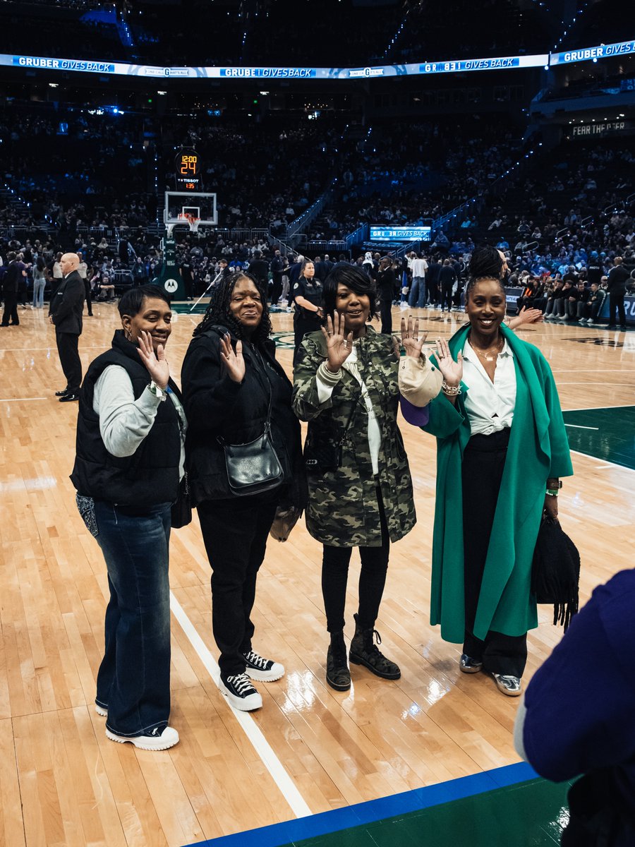 Bucks Community tweet media