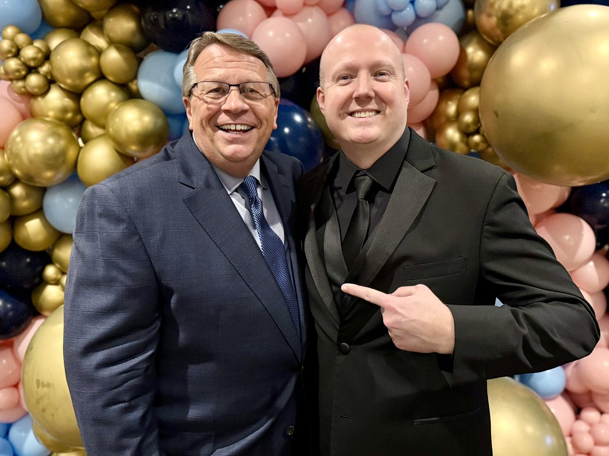 StevenHibbs's tweet photo. Honored to attend the 2026 @BreakthroughT1D Gala and celebrate Todd Ashton, who raised $5M+ for Type 1 diabetes research. Proud of the continued support from @Ford. Thanks to James Hoagland and all who made the event possible.

#FordFamily #WeAreFord #ReadySetFord 🚗💙 https://t.co/pZGgXFd6NS