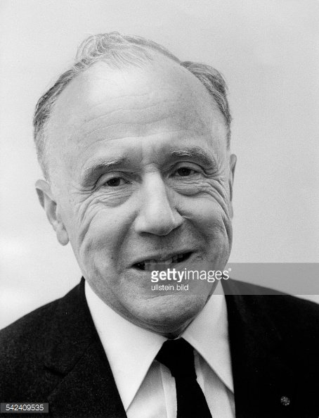 Paul Halpern tweet media