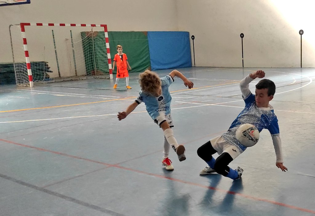 Fútbol Sala en Salamanca. ASAFUSA-2M13 tweet media