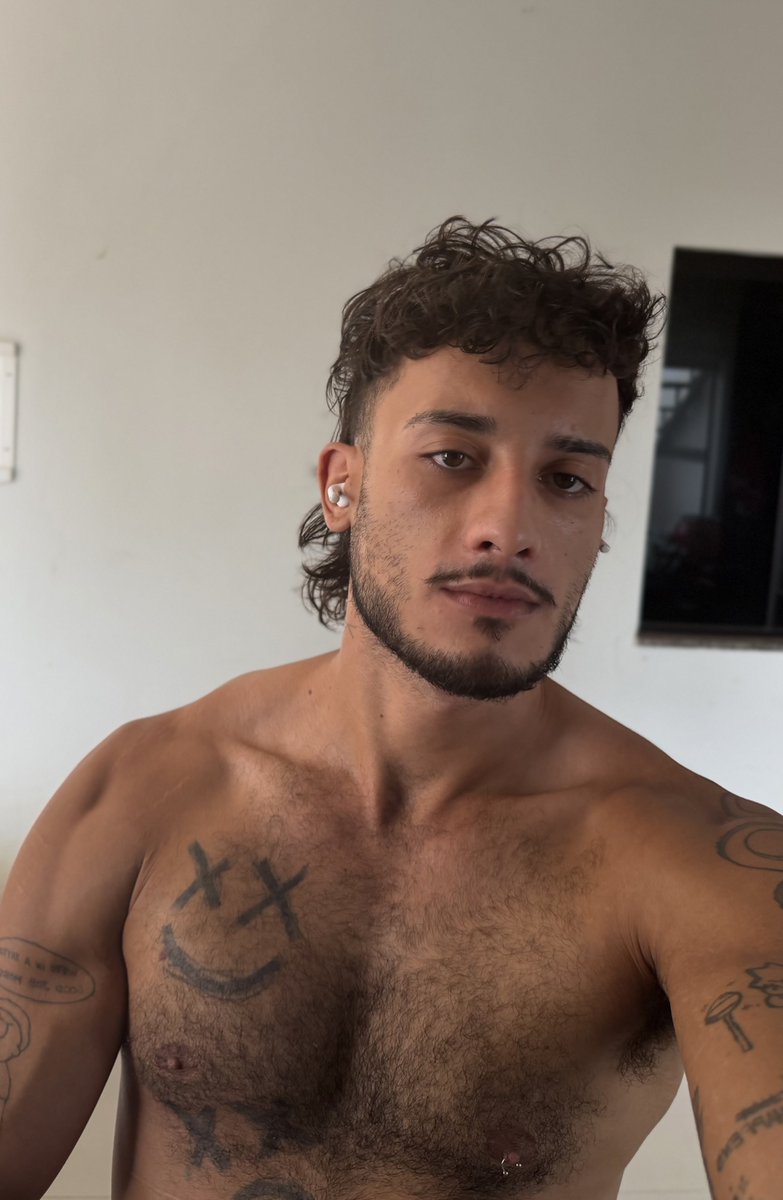 leo mota tweet media