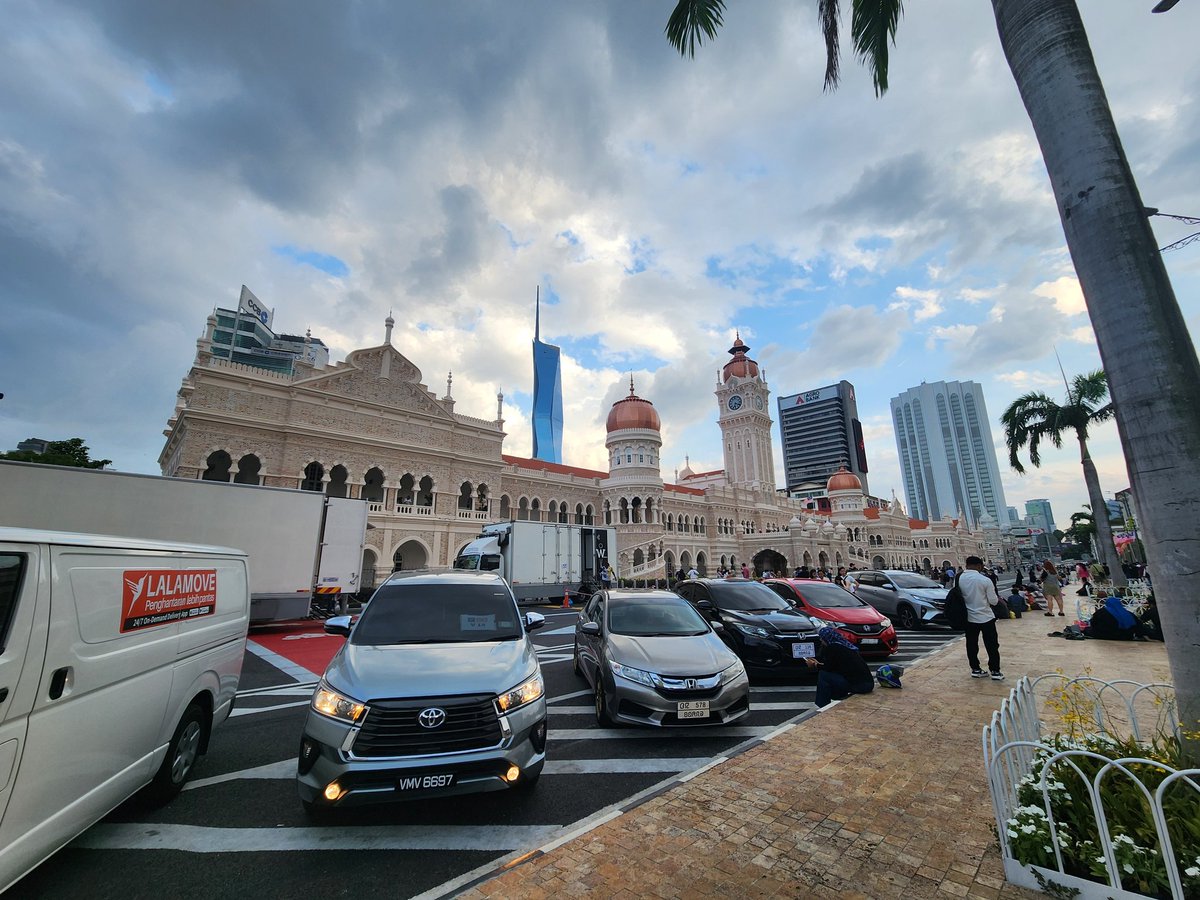 Shihab🇧🇩 tweet media