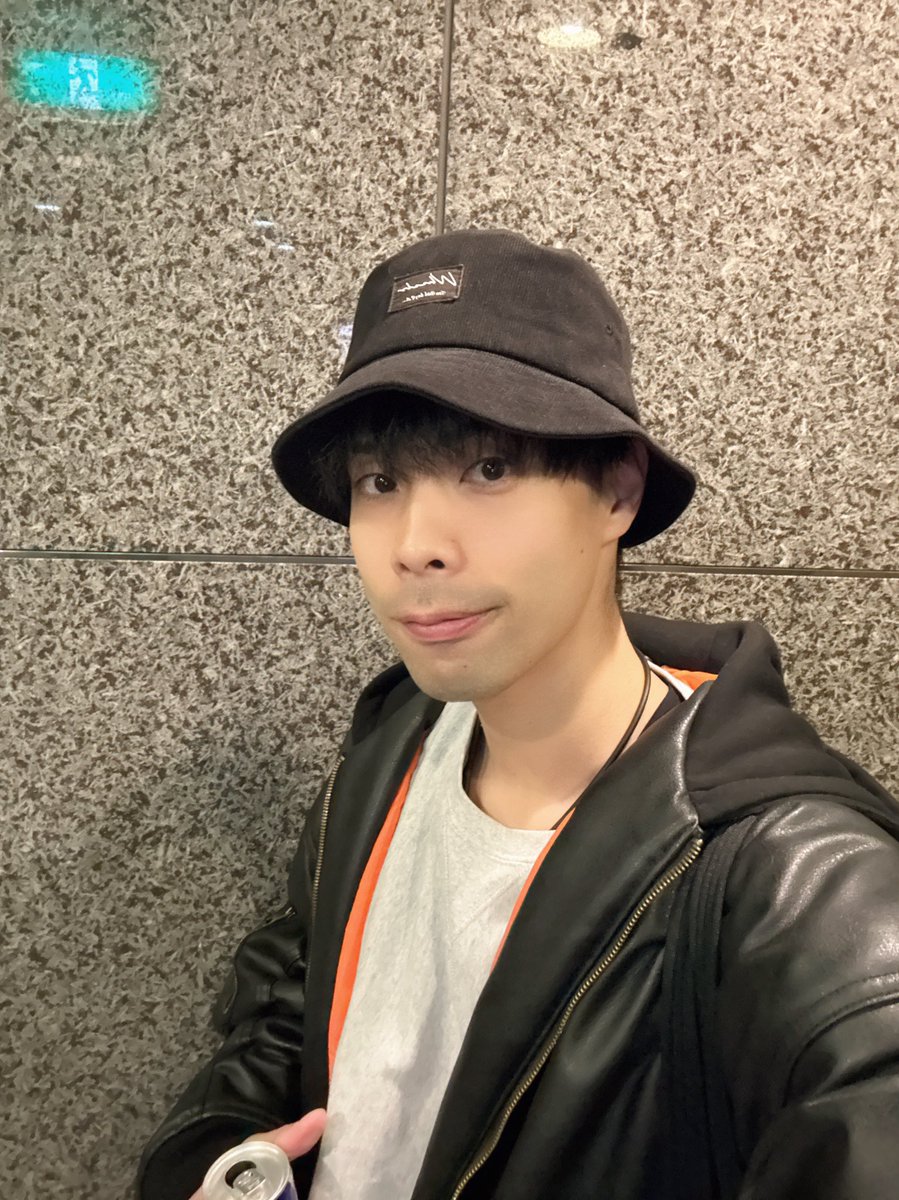 マンガタリさんの稽古でした📖
あまり経験のない声だけでの表現ということで
難しいと感じるところもありますが、
楽しんで稽古をさせていただいています！

今回のテーマは
「これは近々アニメ化（ドラマ化）来るんじゃない？」