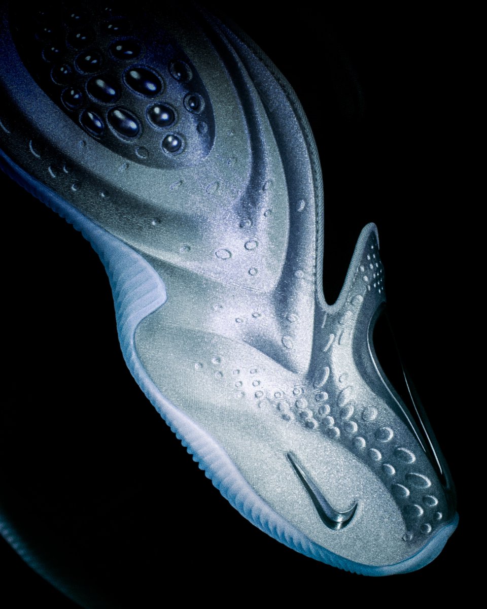 Frank Cooke reveals samples of the Nike First Sight Shadow

"hands down my favorite breakout shoe and better be in the top 10 for SOTY"