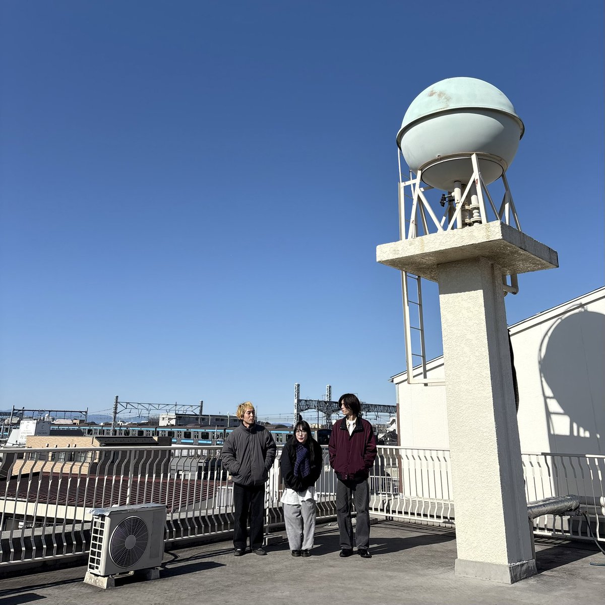 kami_kunekune's tweet photo. バンドを組みました。
hirunotsuki(ヒルノツキ)といいます。
以後お見知り置きを！どうぞよろしく！！

@_hirunotsuki_ https://t.co/7GdW3gNOwR