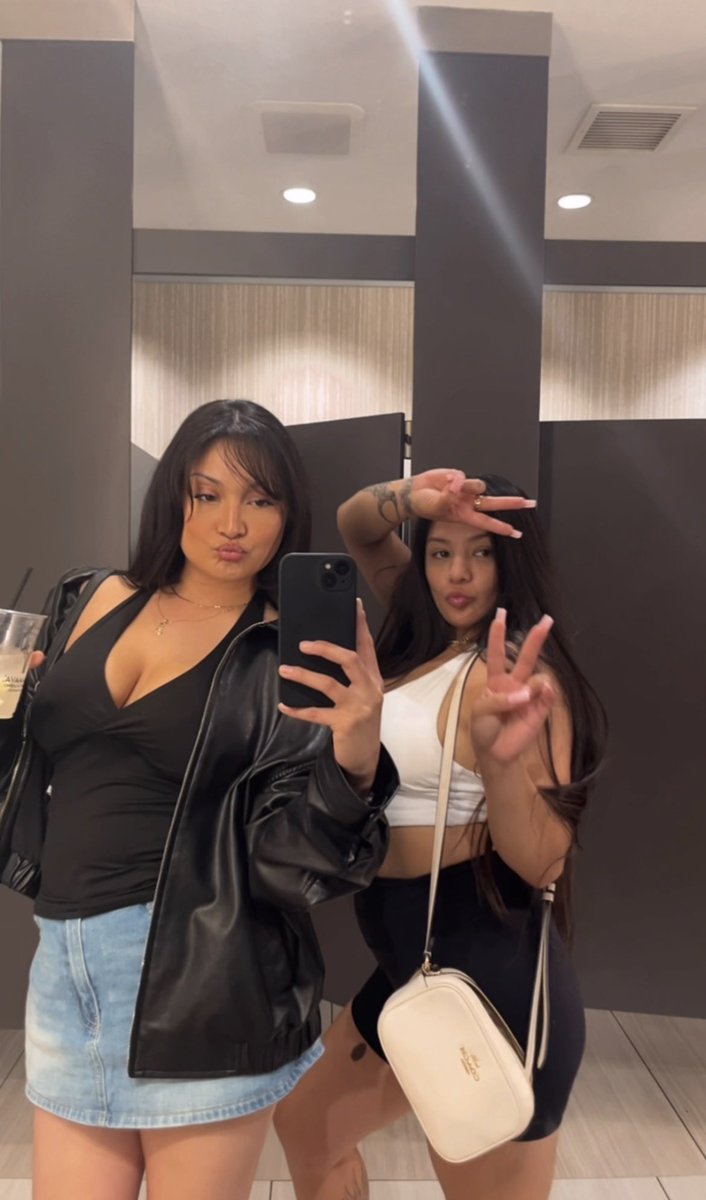 𝓡𝓪𝓬𝓱𝓸𝓷𝓲𝓮𝓼 tweet media