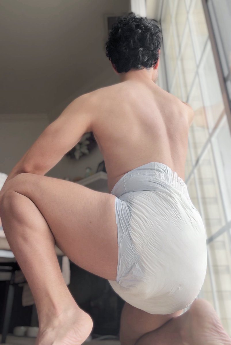 Fly4ADiaperGuy tweet media