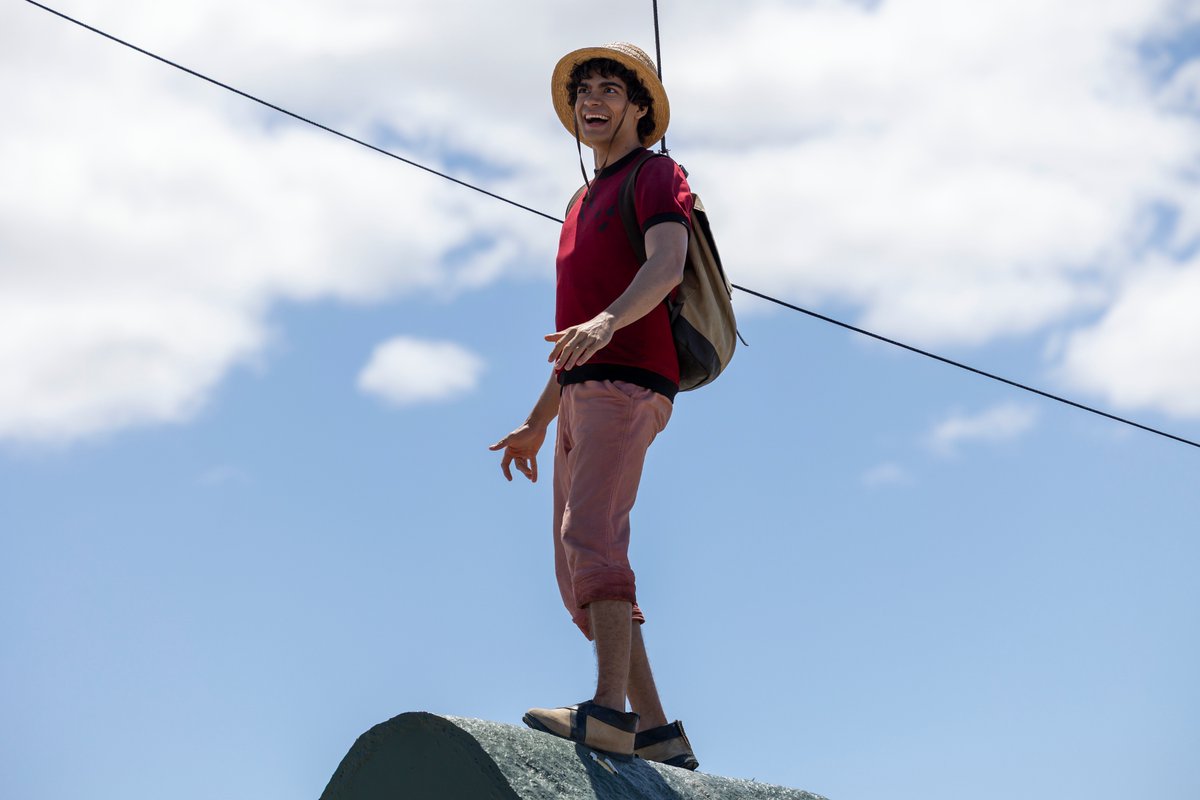 whatonnetflix's tweet photo. Behind the scenes on ONE PIECE season 2 https://t.co/icn8ohGC1b