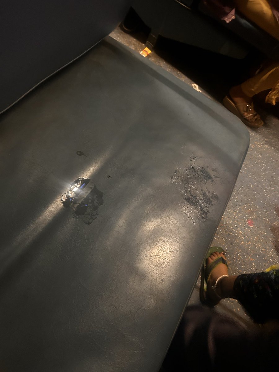 KickboyAkash2's tweet photo. @RailwaySeva 

Seats is not good 
PNR 4854511343 https://t.co/lY3dcf16Hd
