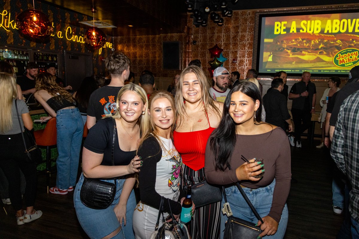 The Stretch tweet media