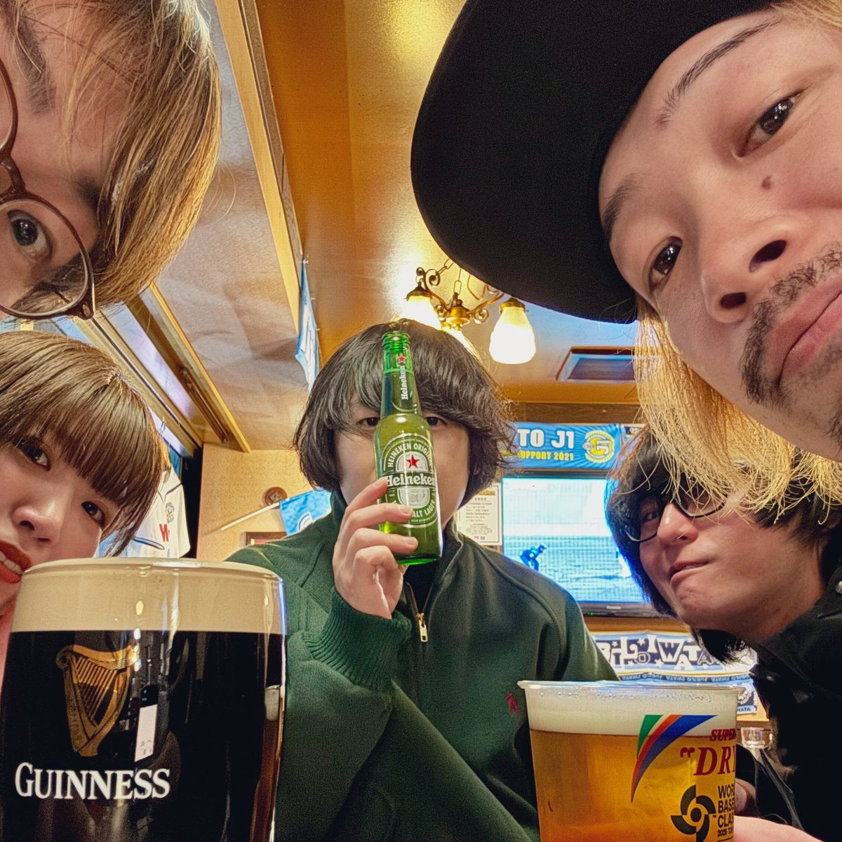 今夜はSept.のリハでした。

制作で普段使わない頭使って疲れたー。

新しいシステムにも対応できるようにならないといけないしなんだかんだやることいっぱい。

珍しくHUBで打ち上げした。