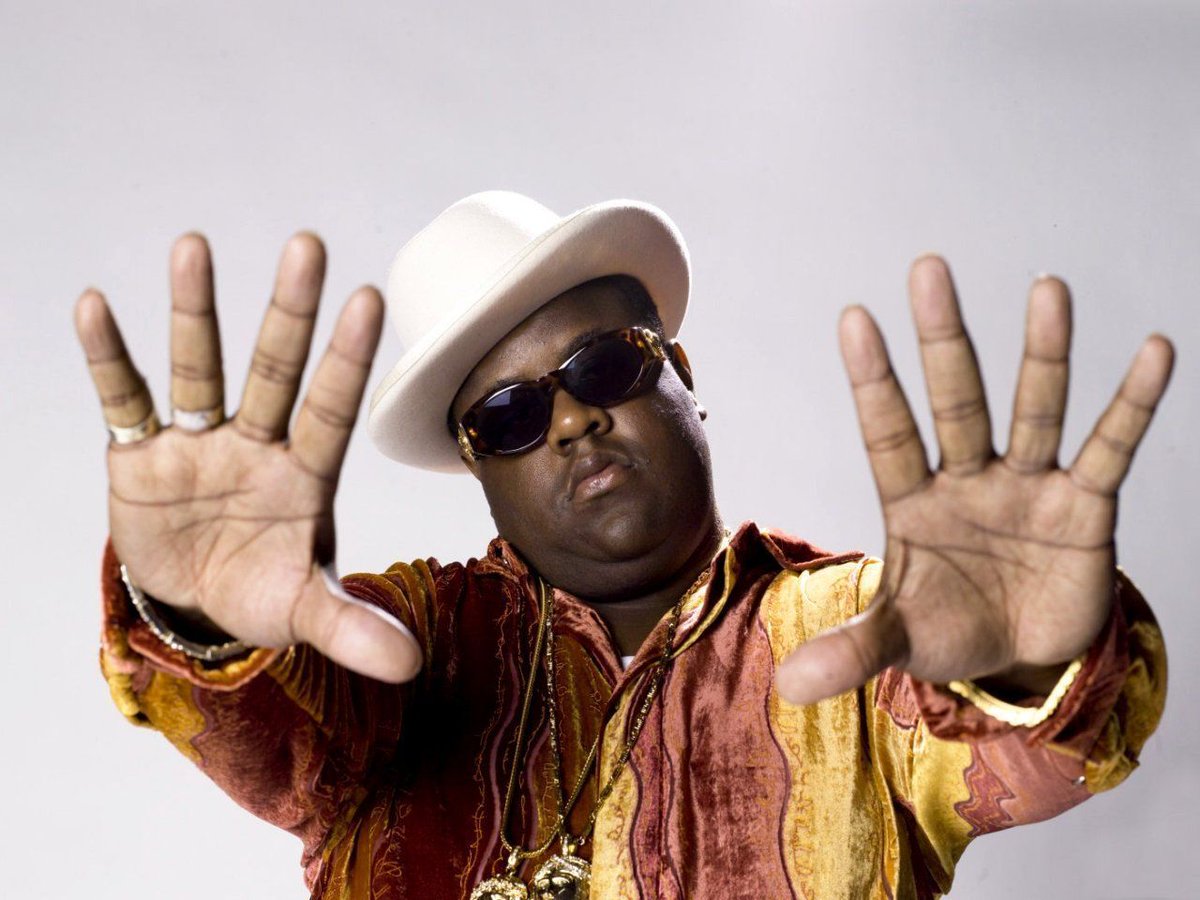 respectsapp's tweet photo. Respects to Christopher Wallace, aka The Notorious B.I.G., aka Biggie Smalls, who died on this day (9th March) in 1997. Rooted in east coast hip-hop and gangsta rap traditions, he is considered to be one of the greatest rappers of all time. RIP Biggie 🤍 https://t.co/dtrjvbdu4s